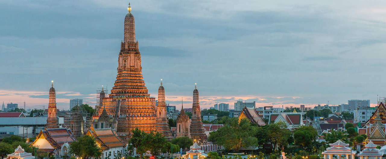 o que fazer em Bangkok? - Passeio pelo Rio Chao Phraya e o reluzente Wat Arun