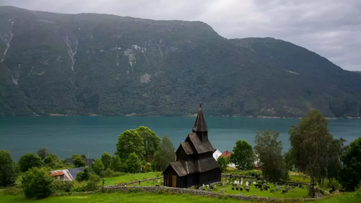 viagem-para-noruega-igreja-de-urnes-stave