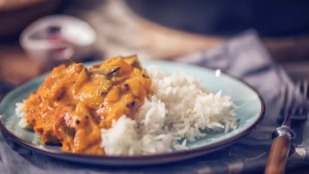comida-picante-destinos-beneficios-da-pimenta-chicken-curry
