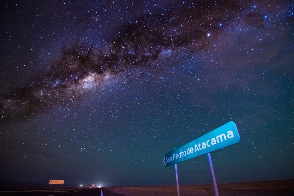 O céu estrelado na noite do Deserto do Atacama | Blog Terramundi
