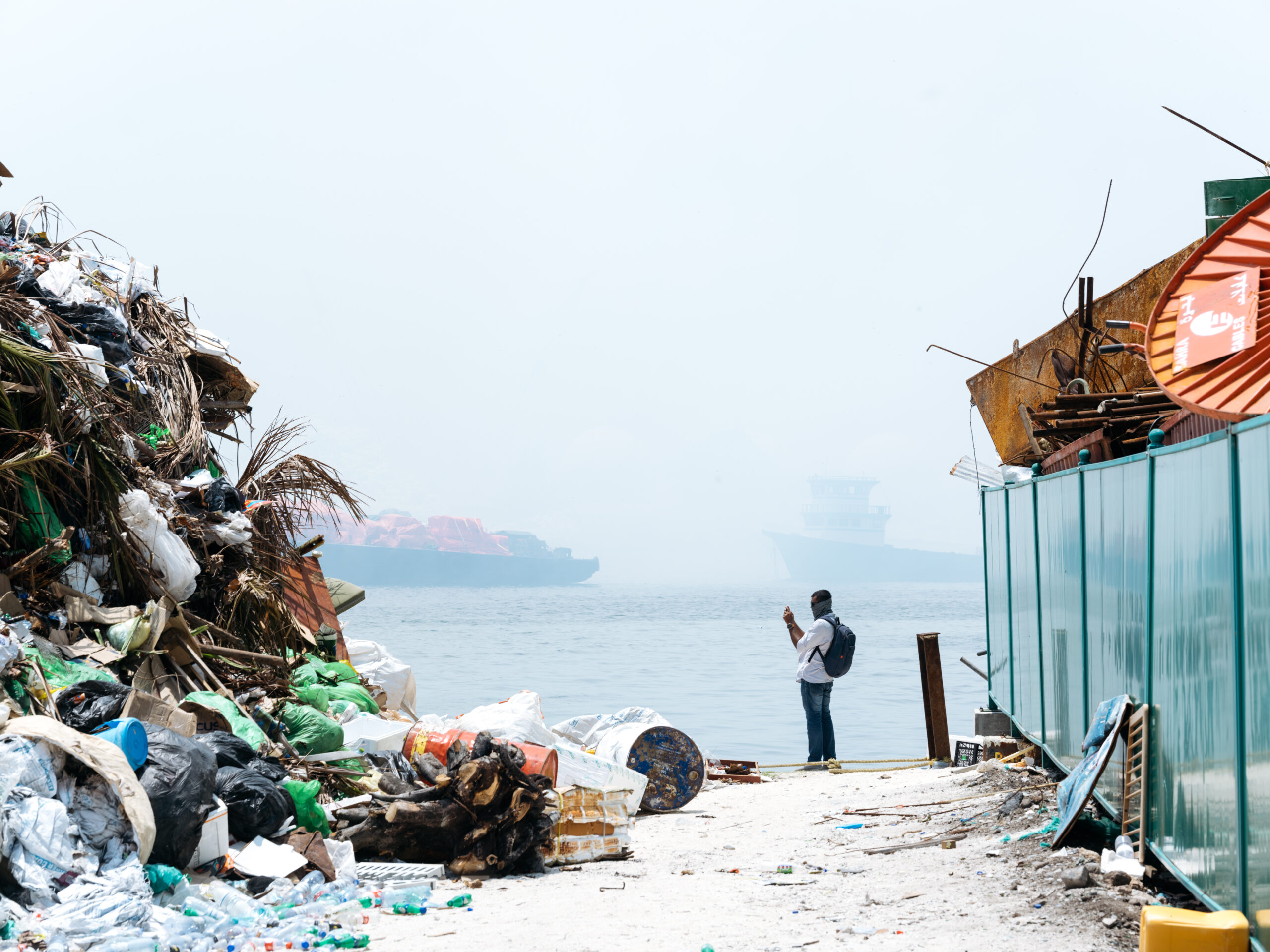 Redução do uso de plástico. Lixo em Thilafushi, uma das ilhas nas Maldivas.