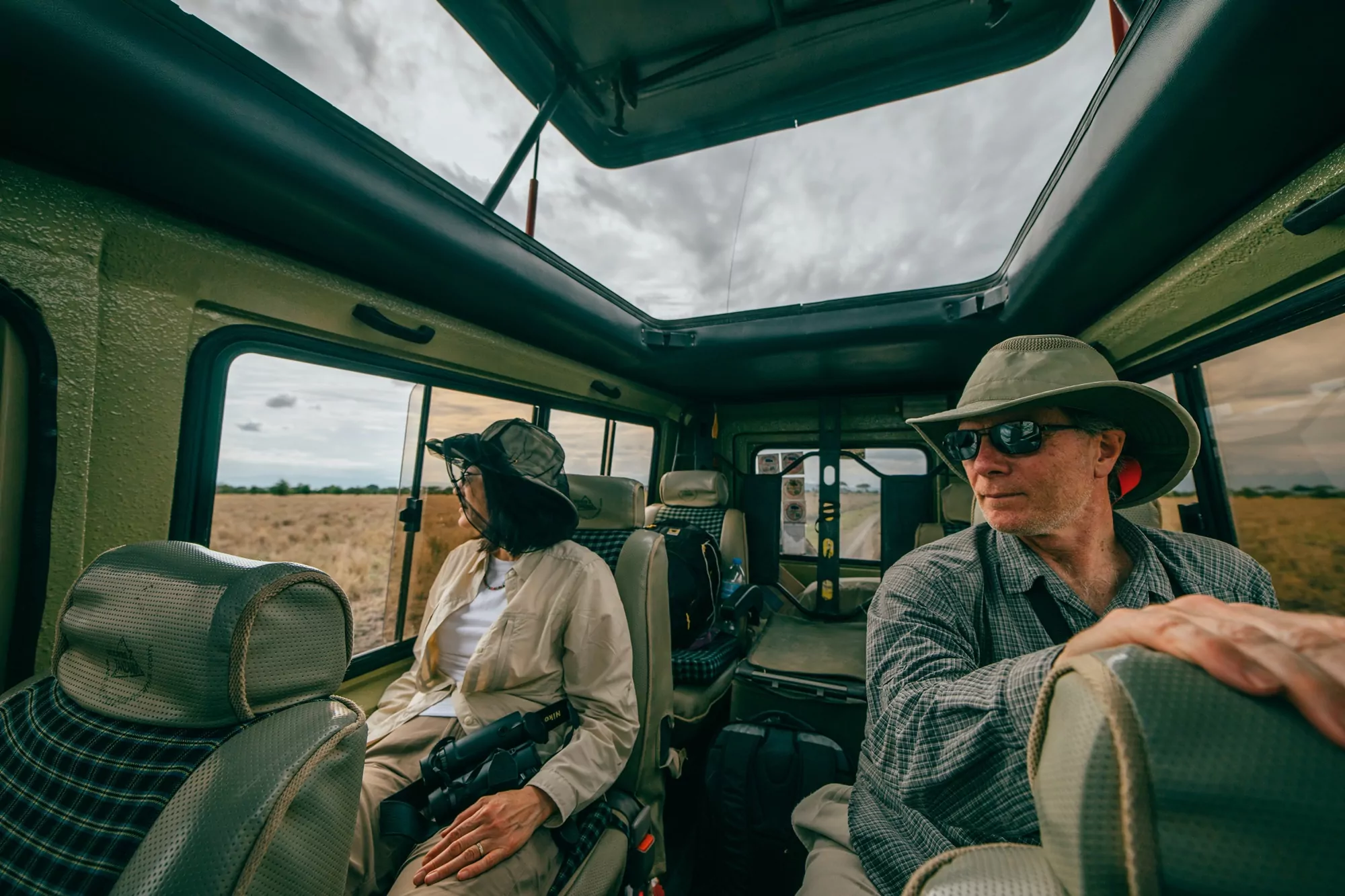 Viagem segura na África em um safári.