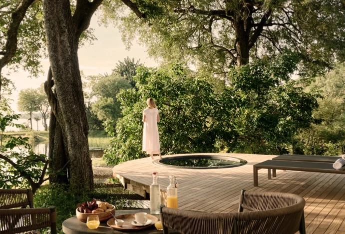 O Victoria Falls River Lodge transforma a visita às Cataratas Vitória em uma experiência completa, combinando safári, conforto sofisticado e imersão na natureza dentro do Parque Nacional do Zambeze. Victoria Falls River Lodge