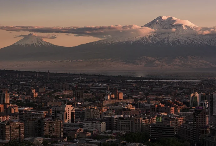 Guia de viagem por Yerevan: o que ver, onde ir e por que a capital da Armênia surpreende viajantes experientes Yerevan, mais familiar do que você imagina
