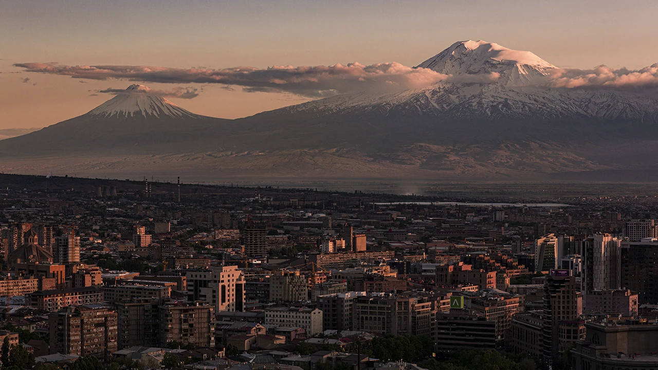 Guia de viagem por Yerevan: o que ver, onde ir e por que a capital da Armênia surpreende viajantes experientes
