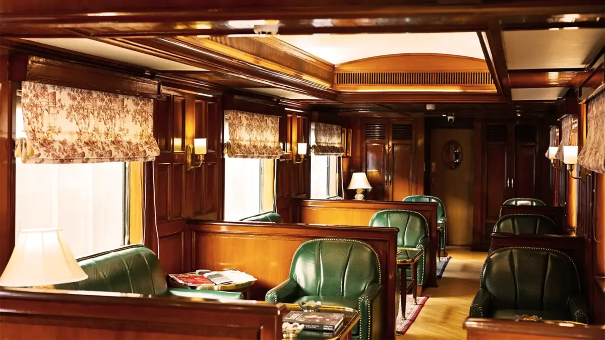 maharajas-express2 Raja Club.