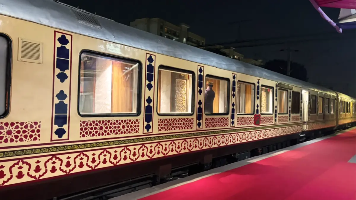 palace-on-wheels1 Exterior do Palace on Wheels.