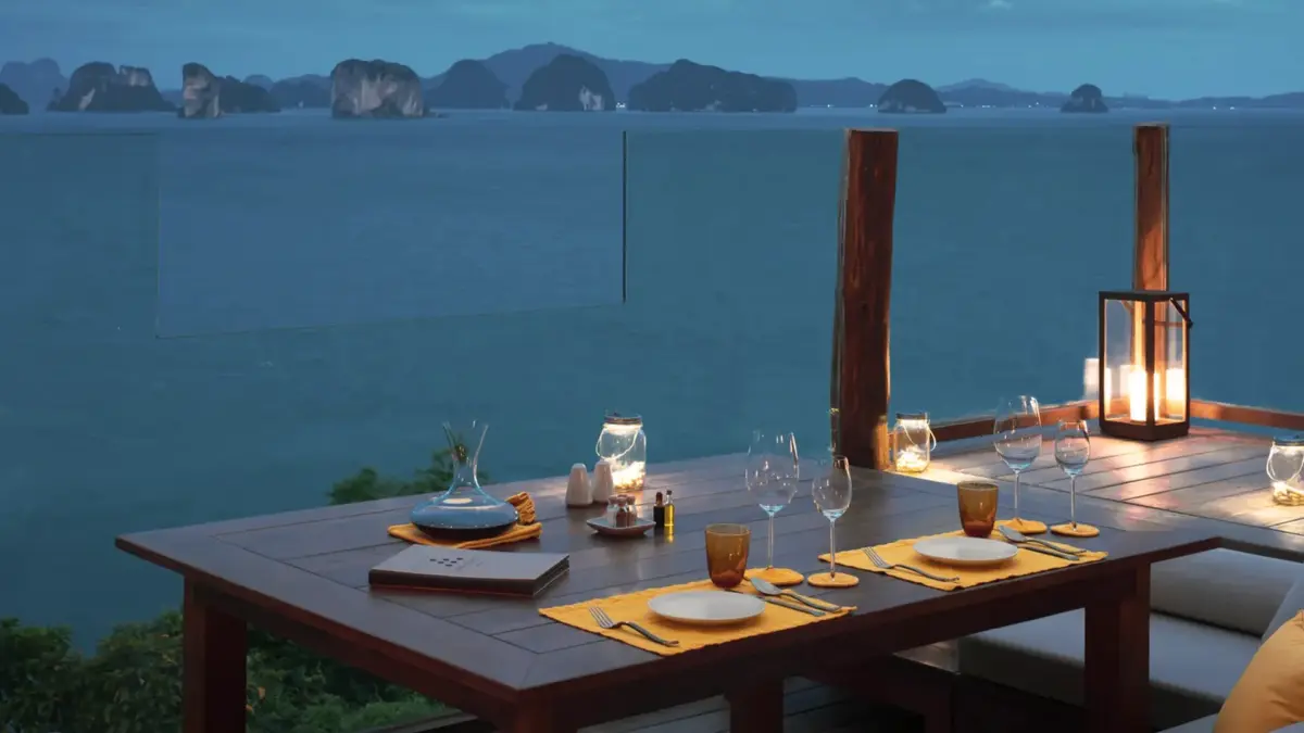 six-senses-yao-noi10 Restaurante à beira-mar no Six Senses.