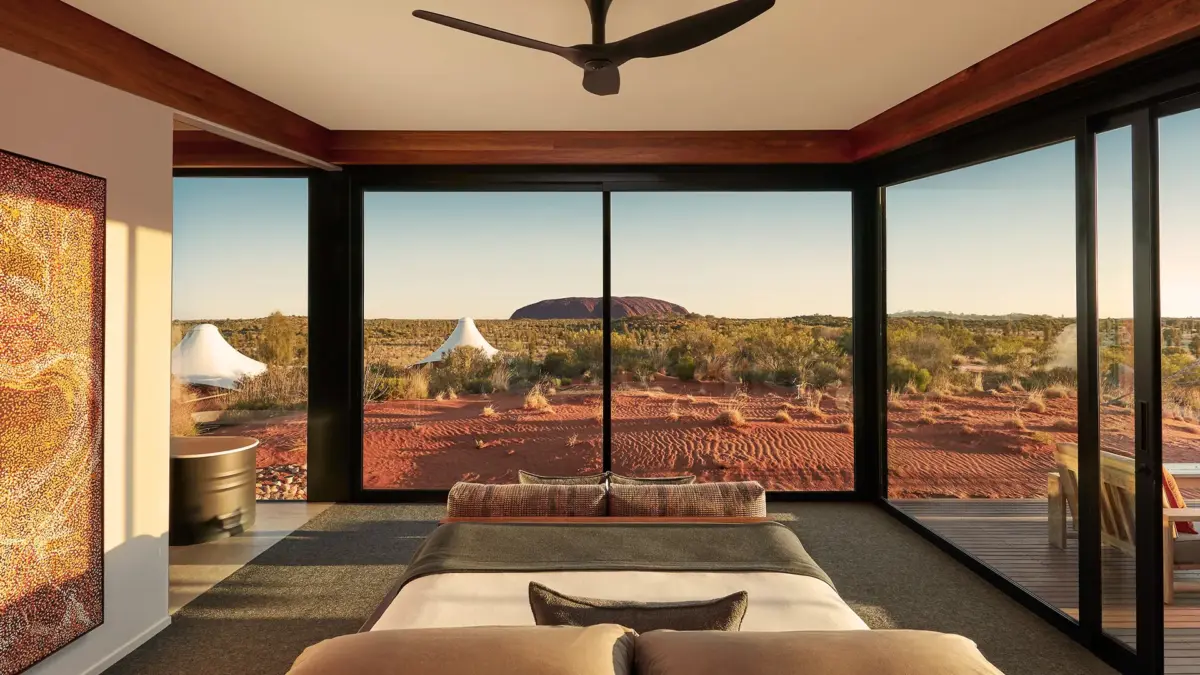 Vista de um quarto no Longitude 131°.
