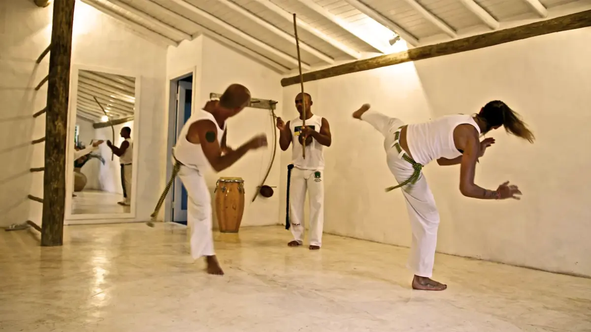 uxua2 Aulas de capoeira.