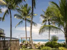 Ver mais: Villa Kandui fica pé na areia em Taipu de Fora, na Península de Maraú — eleita a sexta praia mais bonita do Brasil. Descubra quando a maré revela as piscinas naturais e como planejar a estadia.