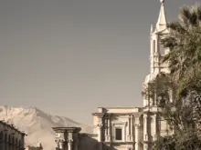 Ver mais: Igreja em Arequipa, Peru.