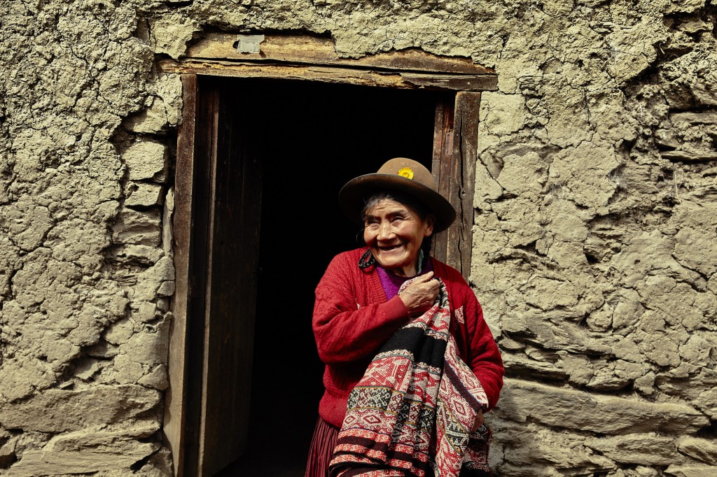 Moradora de Choquecancha: fora dos roteiros turísticos mais populares do entorno de Machu Picchu