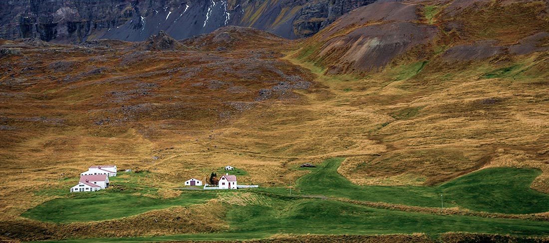 paisagem-verde-na-islandia