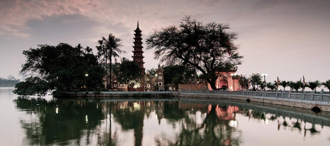 vietna-hanoi-e-ho-chi-minh-templo
